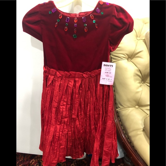👧🏼NWT! Girls Red Velvet/Satin Dress Size 9-10 - Picture 2 of 3